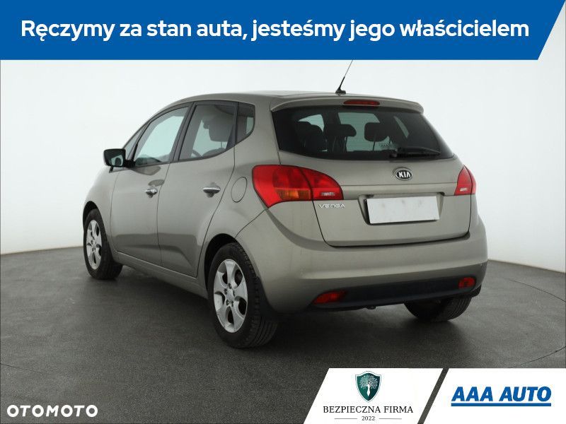 Kia Venga - 5