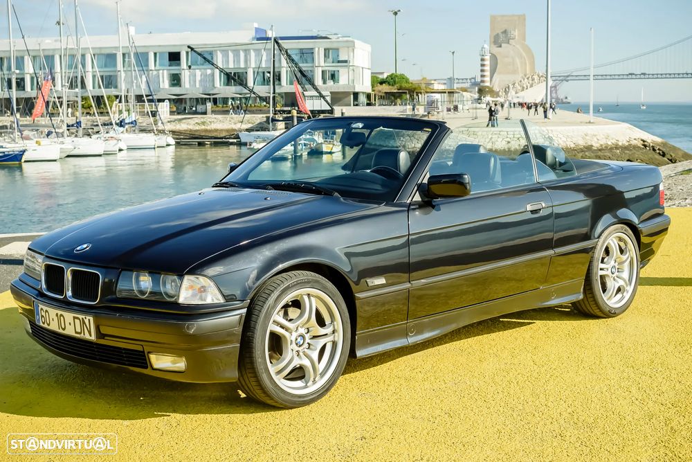 BMW 320 i Touring - 26