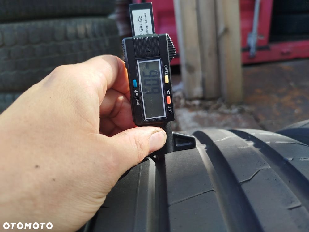 235/40R19 96Y Continental Sport Contact 7 2x90% bieznika - 7