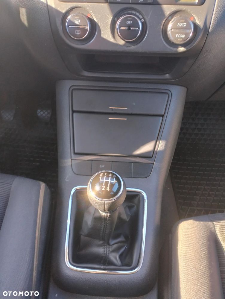 Volkswagen Golf Plus 1.9 TDI Comfortline - 16