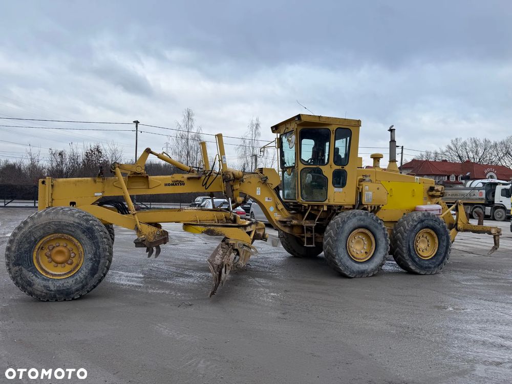 Komatsu GD 705A-4 Równiarka / 17,5 tony / - 2