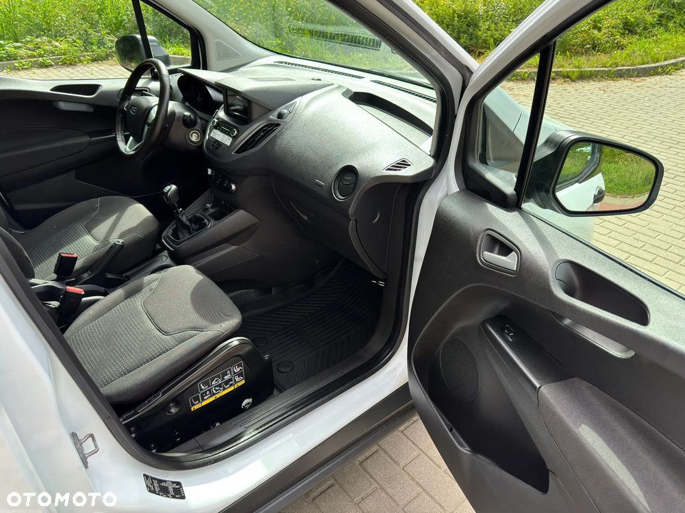 Ford Courier L1 - 22