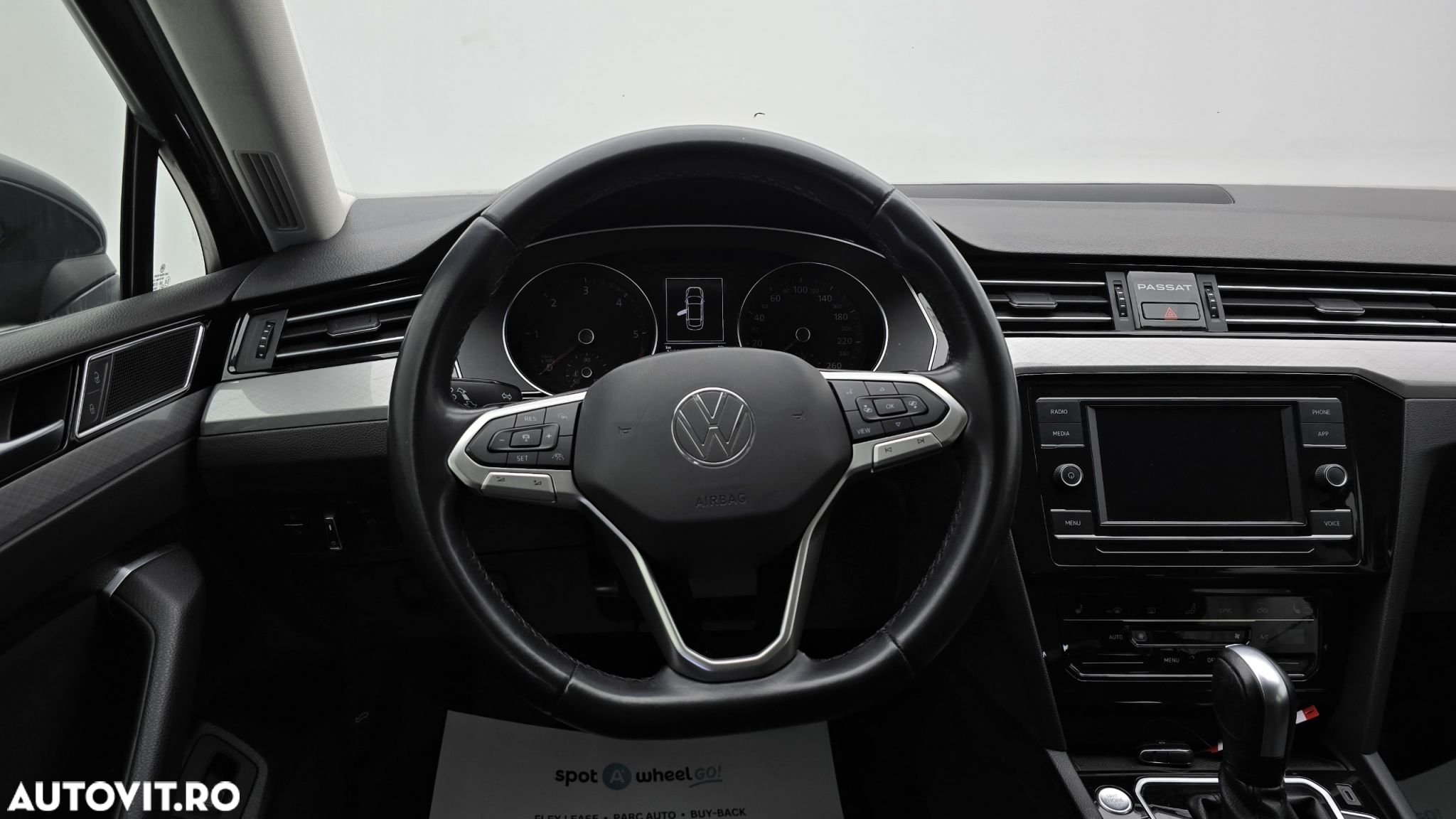 Volkswagen Passat - 15