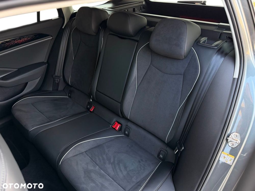 Volkswagen Passat - 29