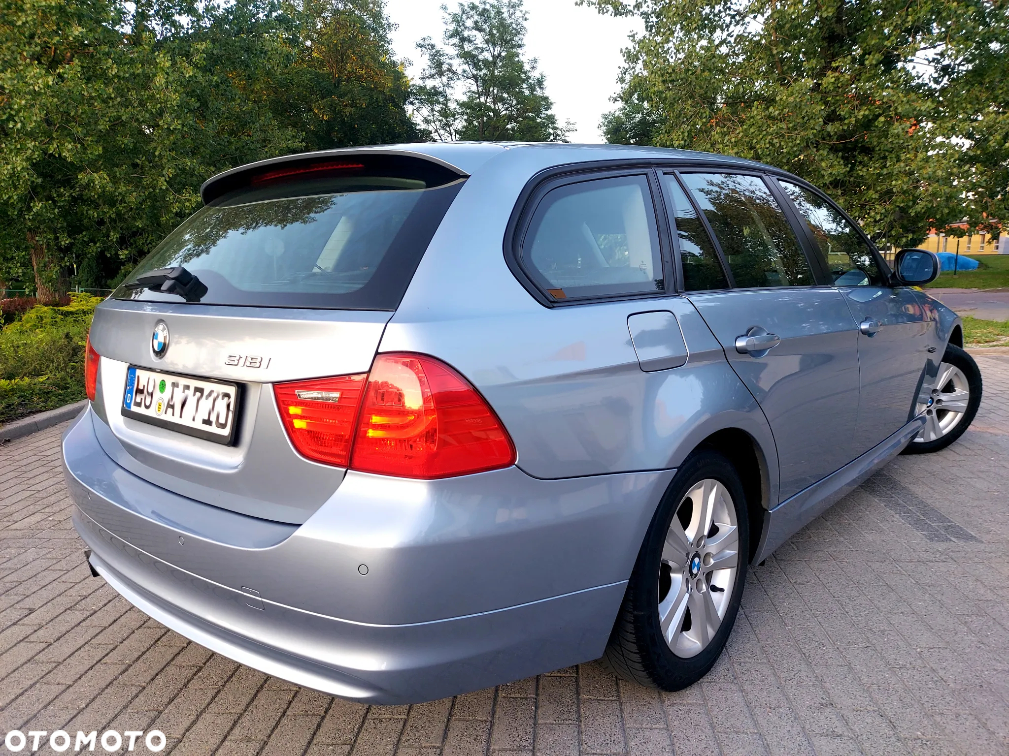 BMW Seria 3 318i - 12