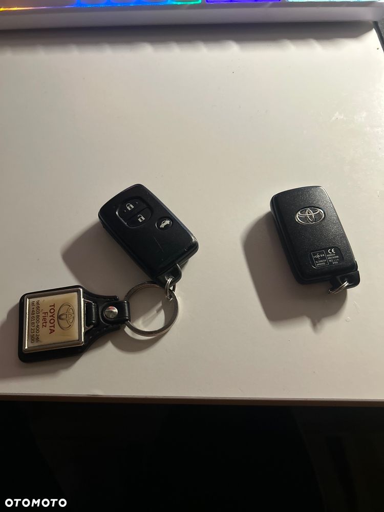 Toyota Avensis 2.0 D-4D Premium - 39