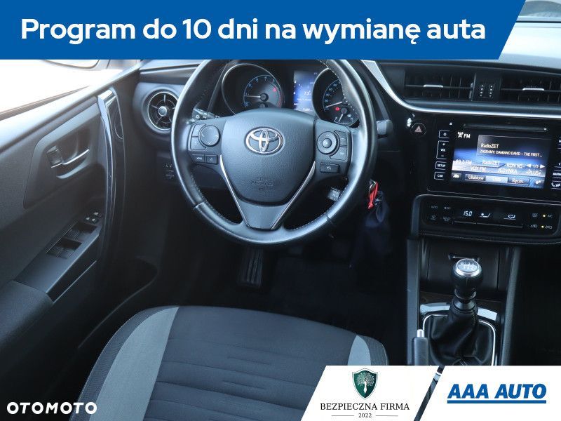 Toyota Auris - 8