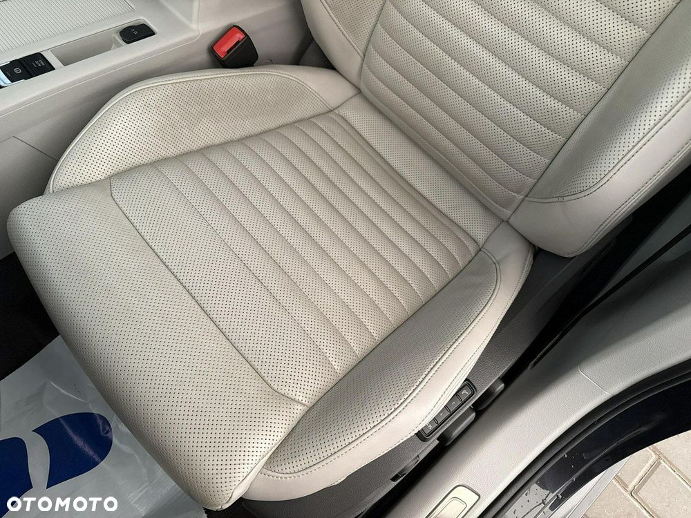 Volkswagen Passat - 17