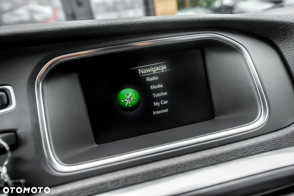 Volvo V40 D4 Drive-E R-Design Momentum - 29