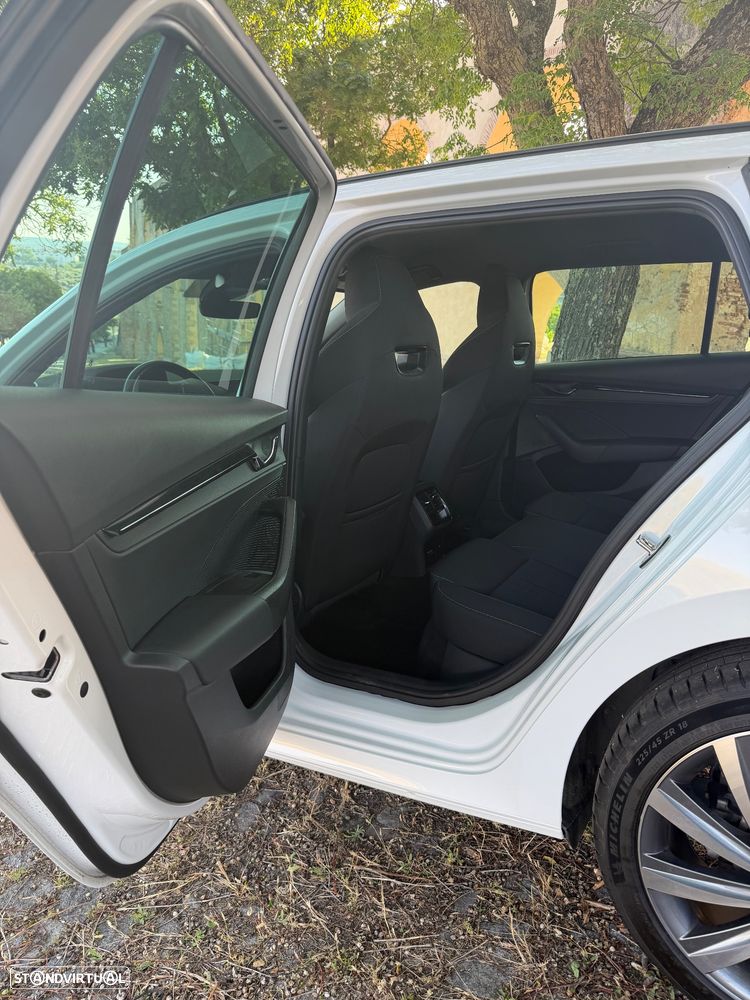 Skoda Octavia Break - 11