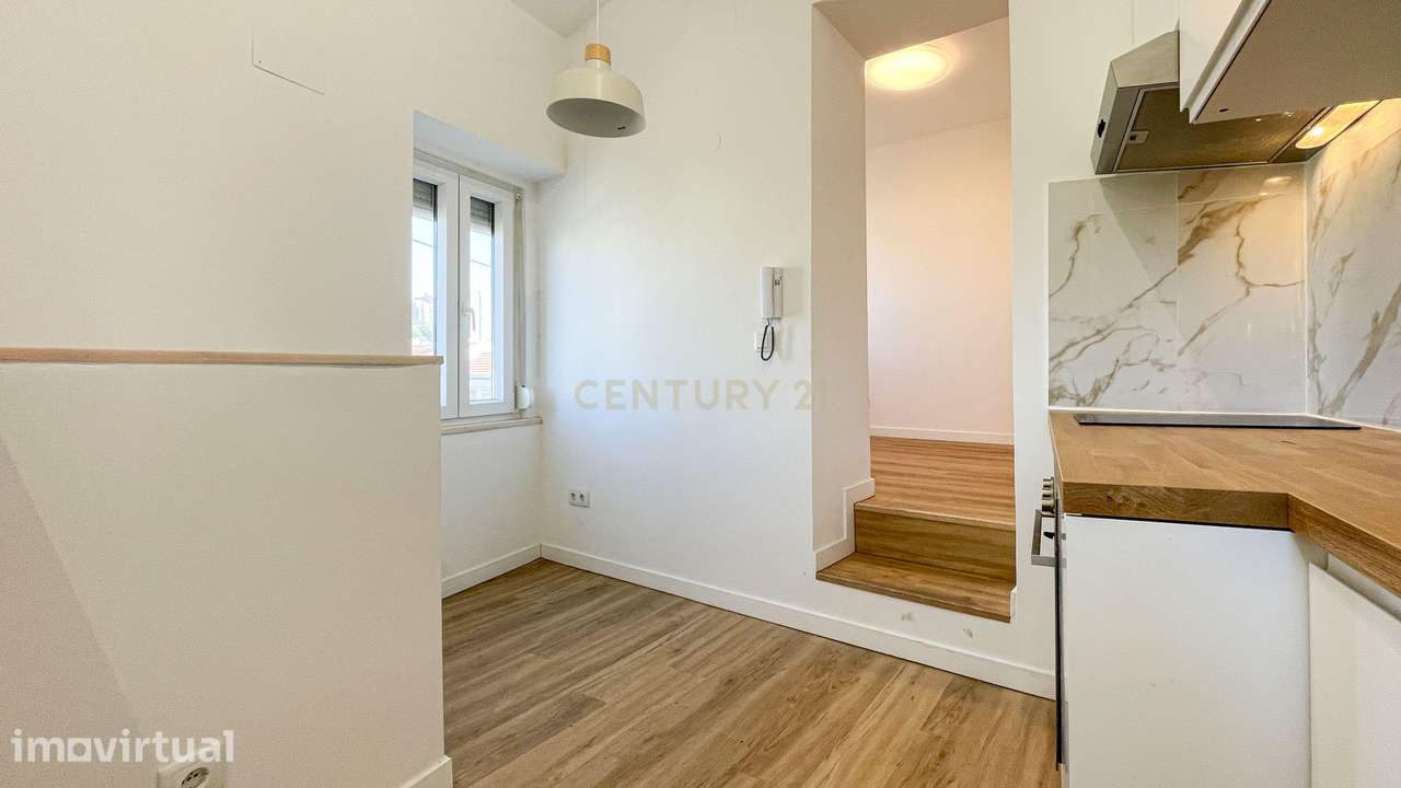 Apartamento T1 Renovado | 55 m² | 1.º Andar | Sete Moinhos – Campo de - Grande imagem: 2/21