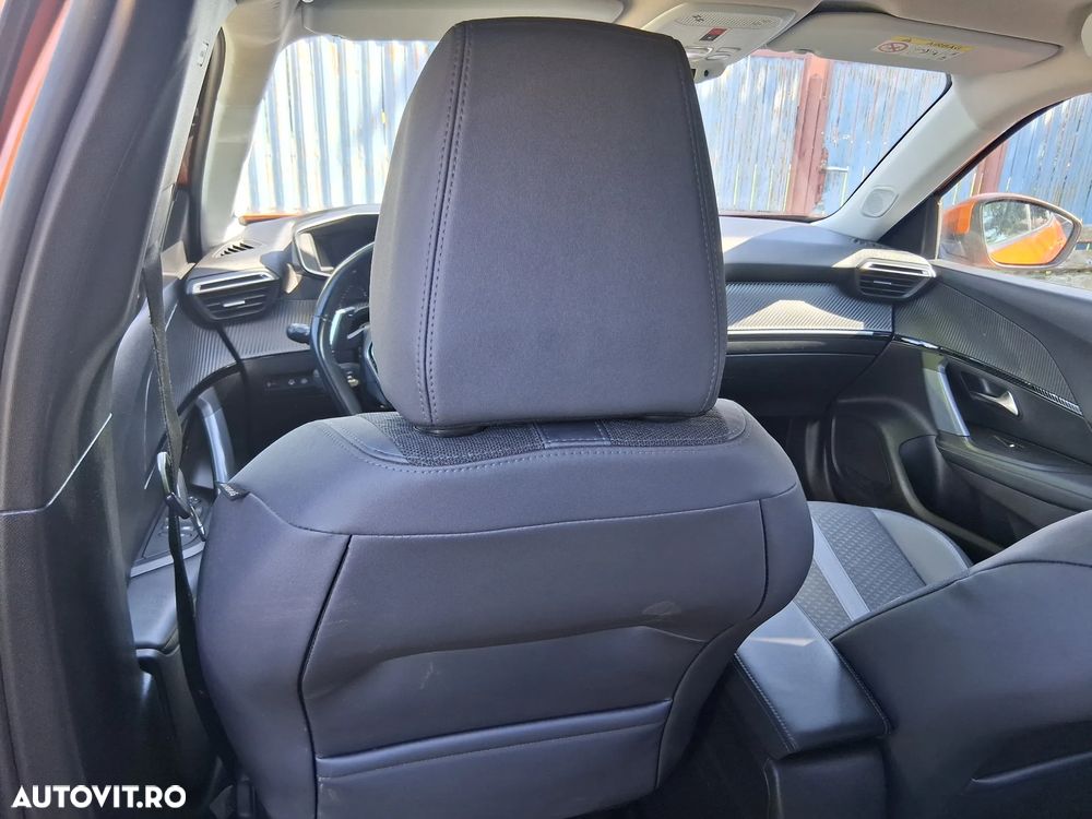 Peugeot 2008 - 10