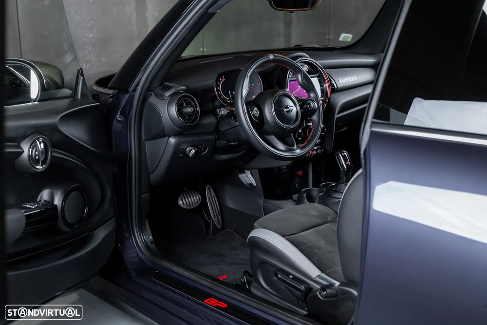 MINI 3 Portas John Cooper Works GP - 15