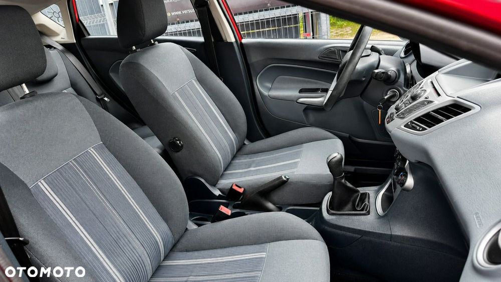 Ford Fiesta - 10