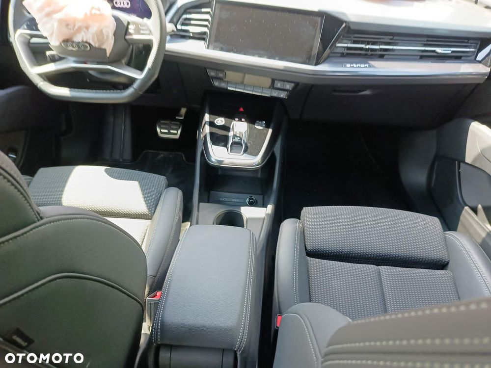 Audi Q4 e-tron 45 82kWh S Line - 18