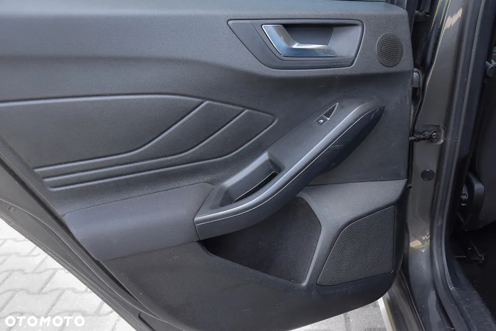 Ford Focus Turnier 1.5 EcoBoost Start-Stopp-System ACTIVE - 34