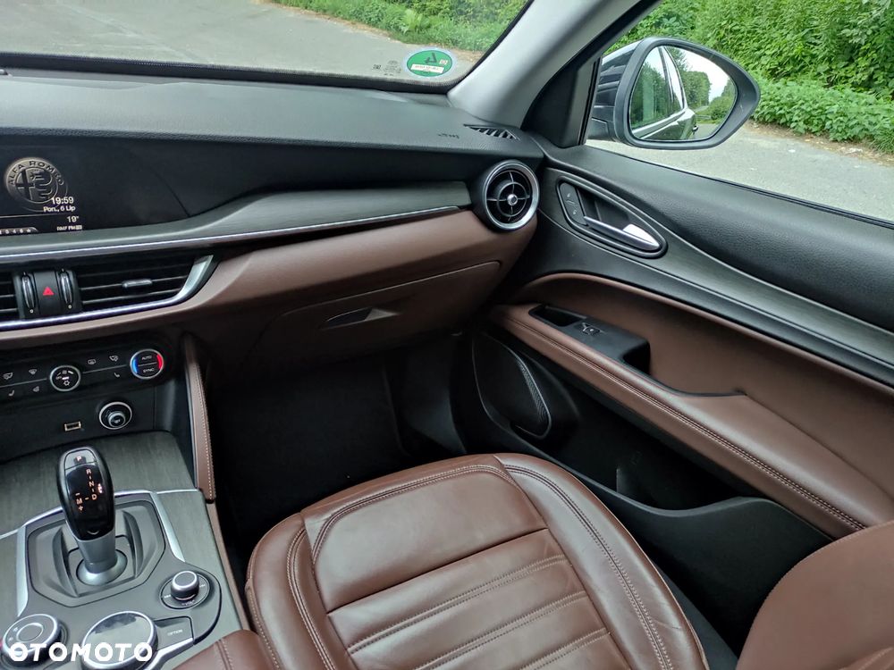 Alfa Romeo Stelvio 2.2 JTDM Super - 9