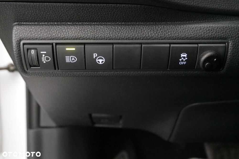 Toyota Corolla 1.8 Hybrid Comfort - 26