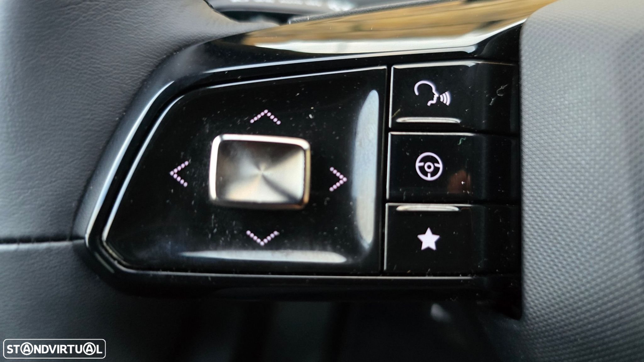 MG MG4 64 kWh Luxury - 14