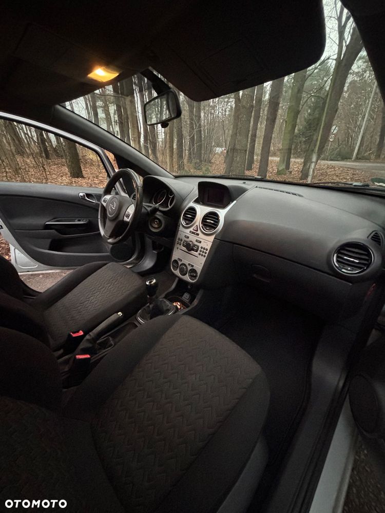 Opel Corsa - 21