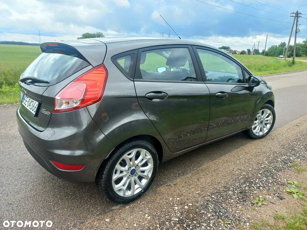 Ford Fiesta 1.25 Celebration - 5