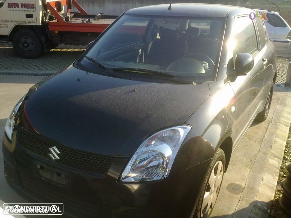 Traseira / Frente /Interior Suzuki Swift 2007 - 1