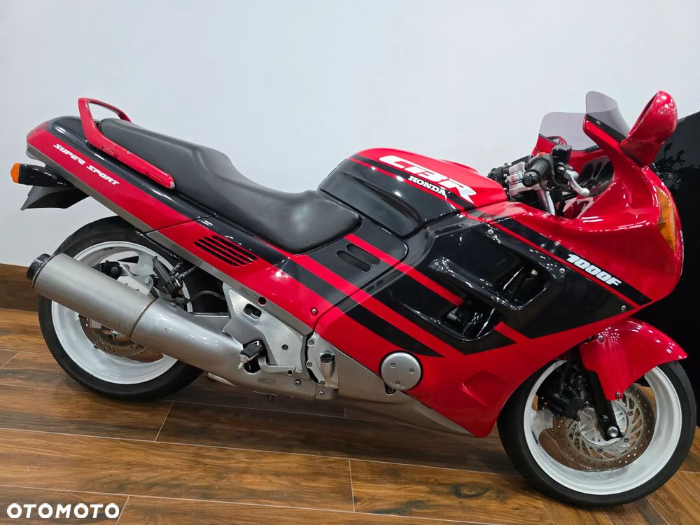Honda CBR - 13
