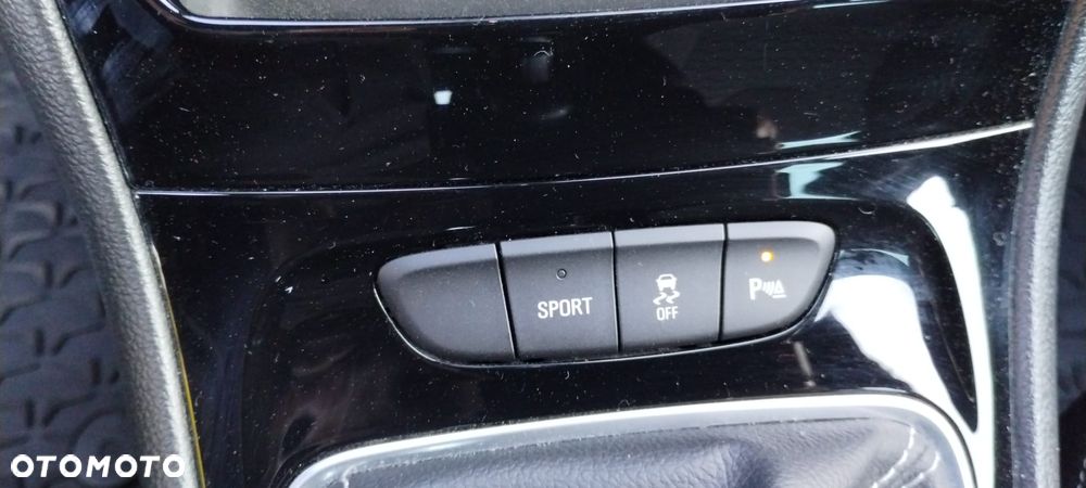 Opel Astra 1.4 Turbo Edition - 28