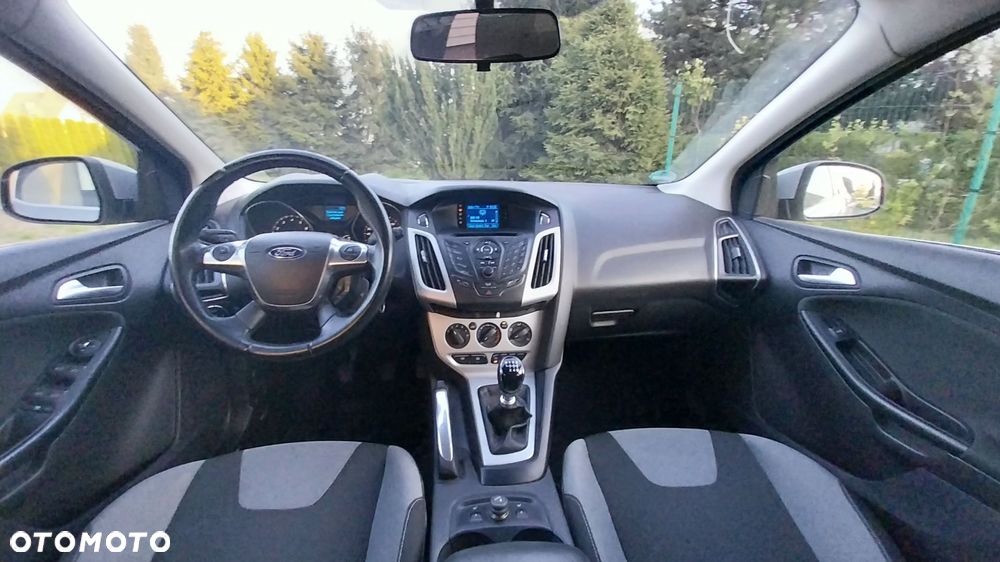 Ford Focus - 10