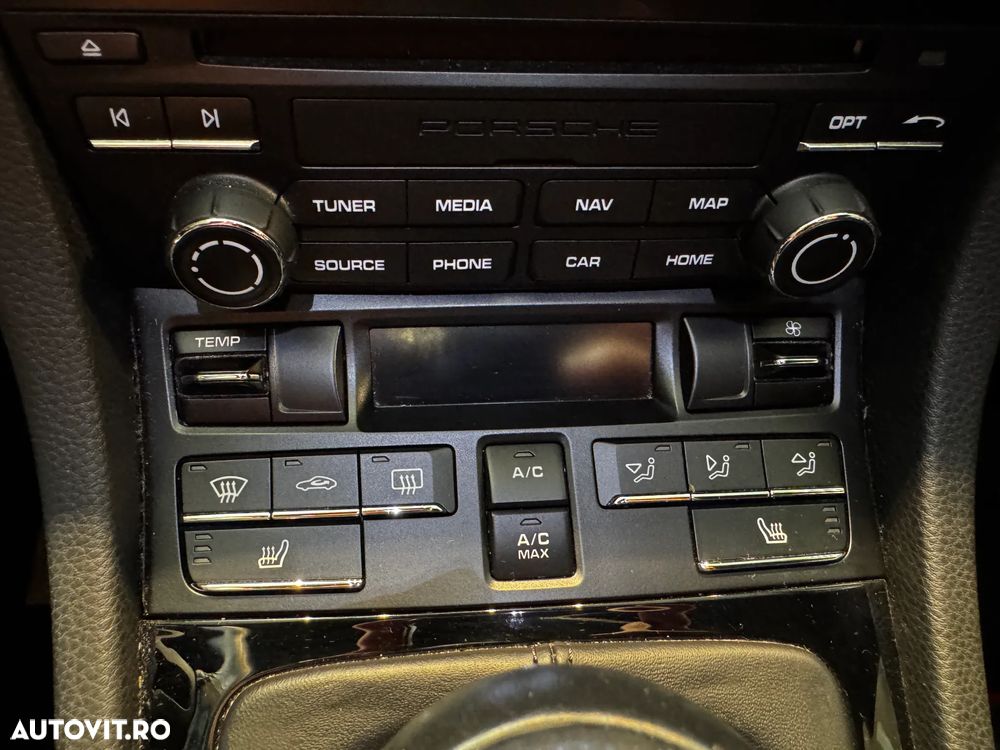 Porsche Cayman 718 T - 19