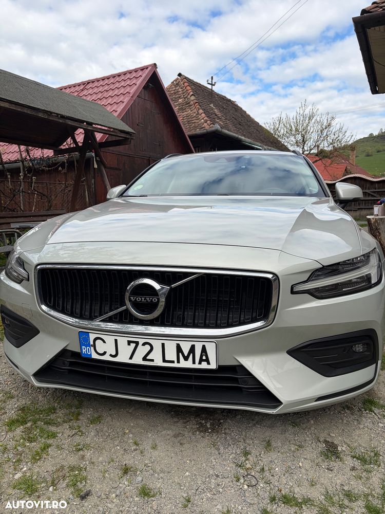 Volvo V60 D4 Geartronic Momentum Pro - 1