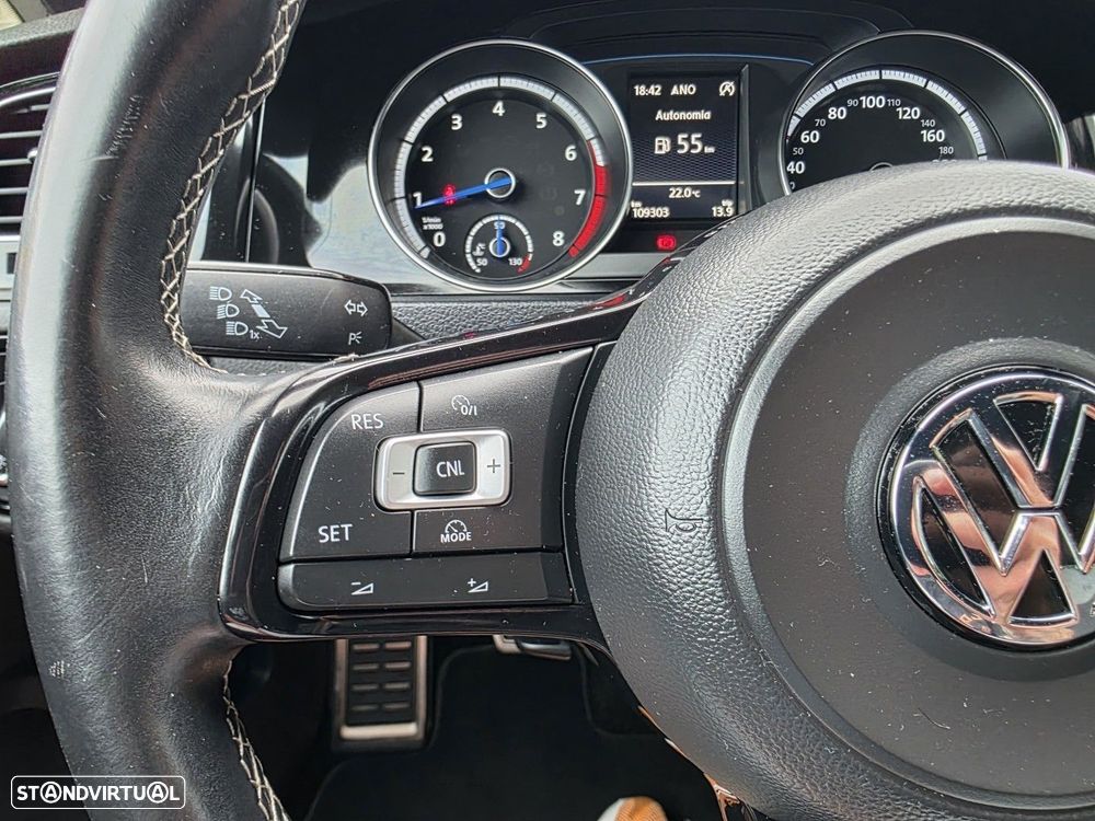 VW Golf R 4Motion BlueMotion - 25
