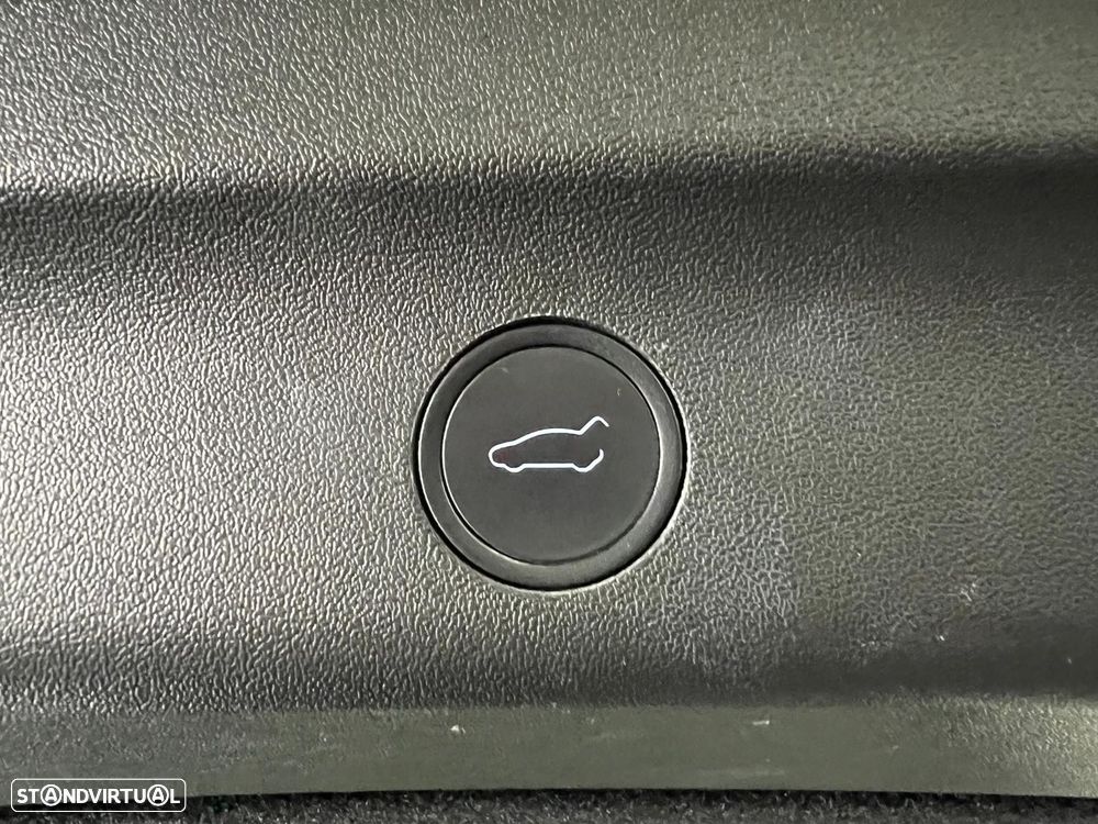 Tesla Model Y Long Range Tração Integral - 20