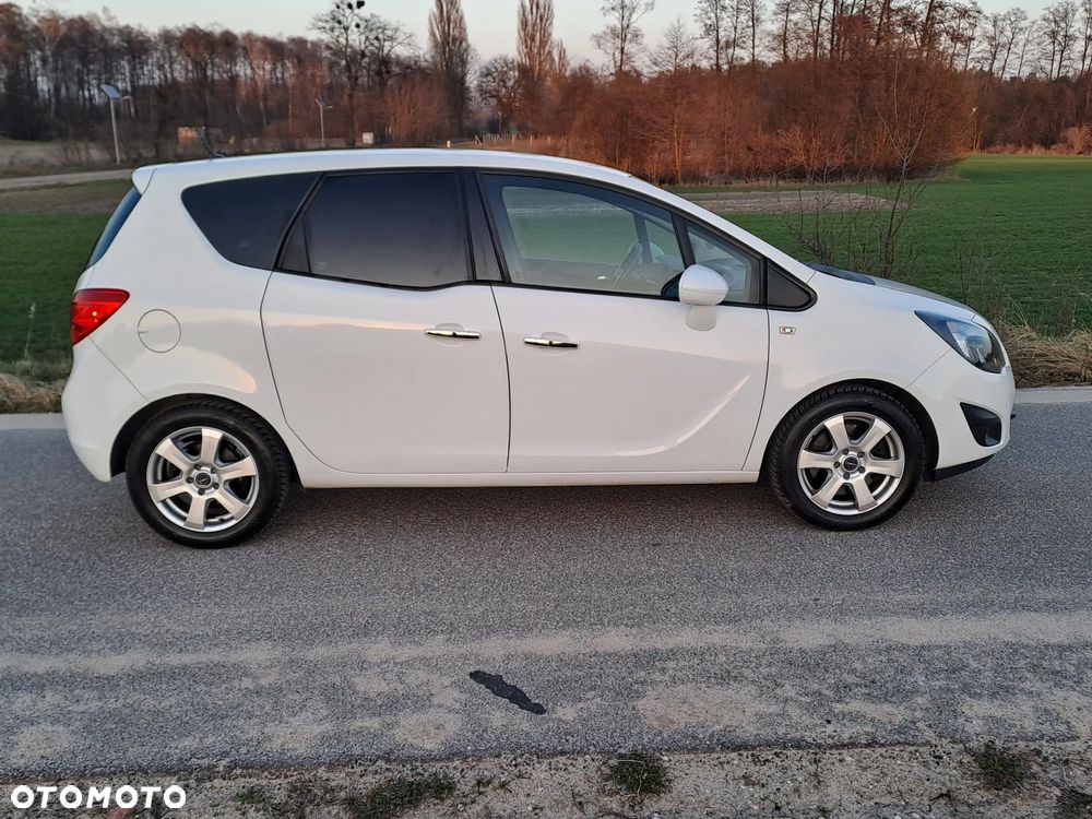 Opel Meriva 1.4 Design Edition - 11