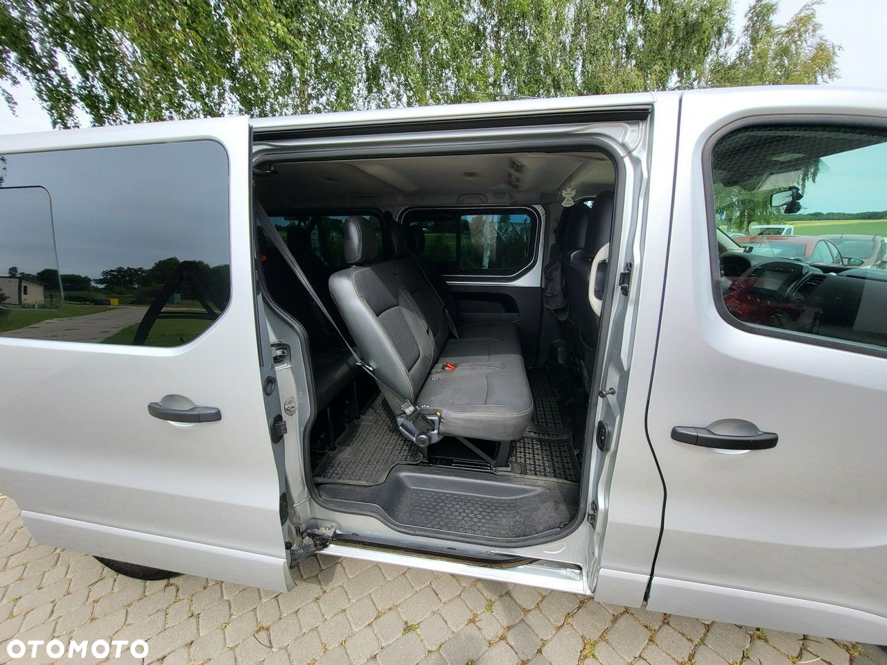 Opel Vivaro - 24