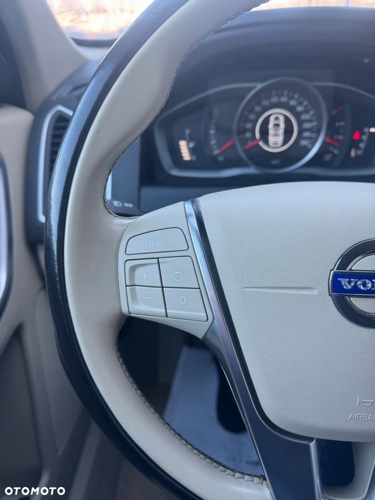 Volvo XC 60 D4 Drive-E Momentum - 40