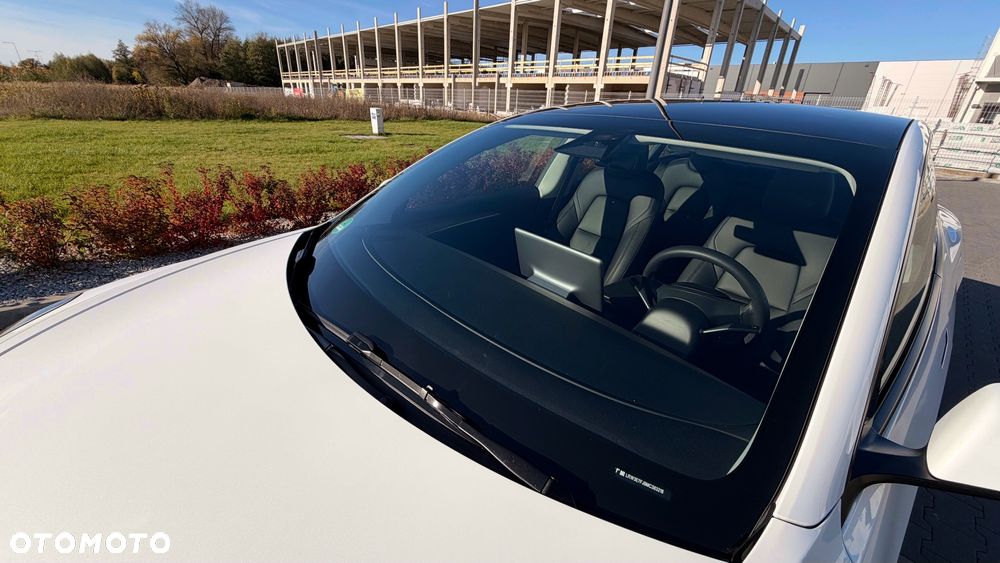 Tesla Model 3 Standard Reichweite Plus Hinterradantrieb - 34