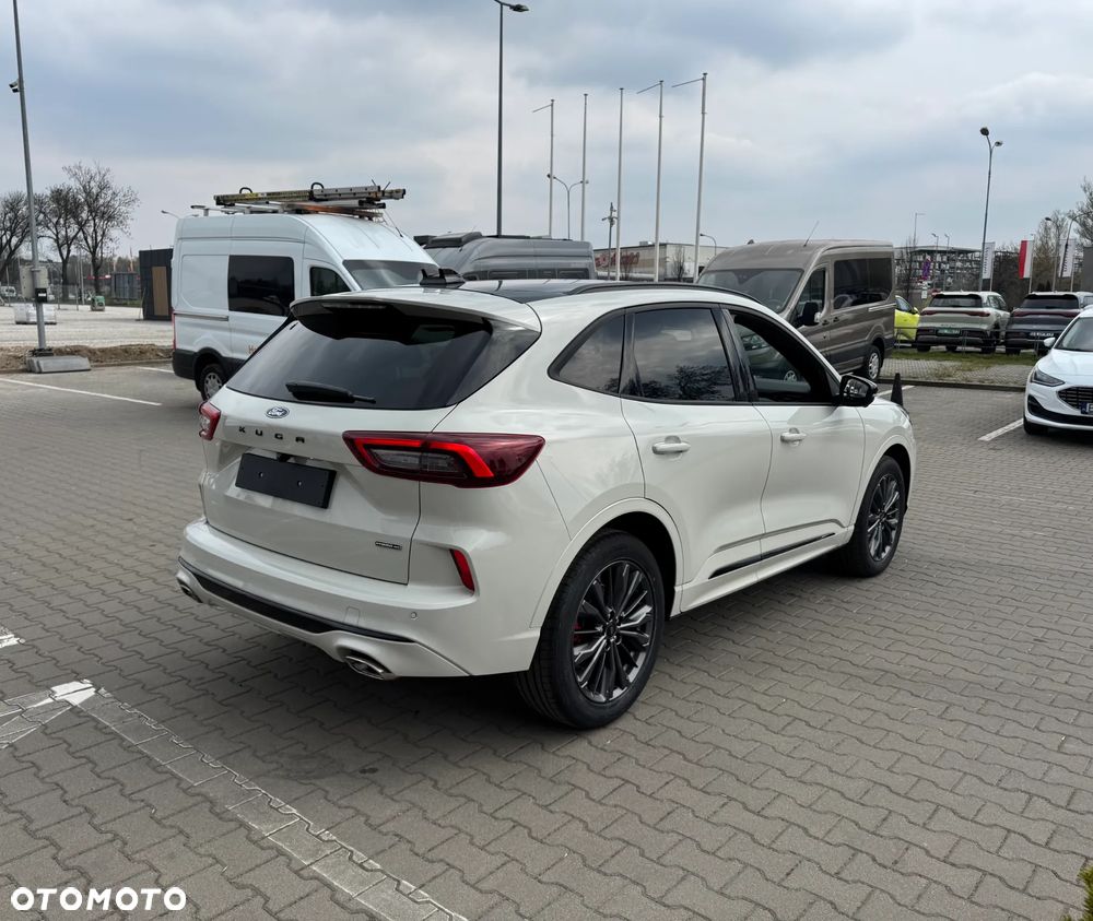 Ford Kuga - 9