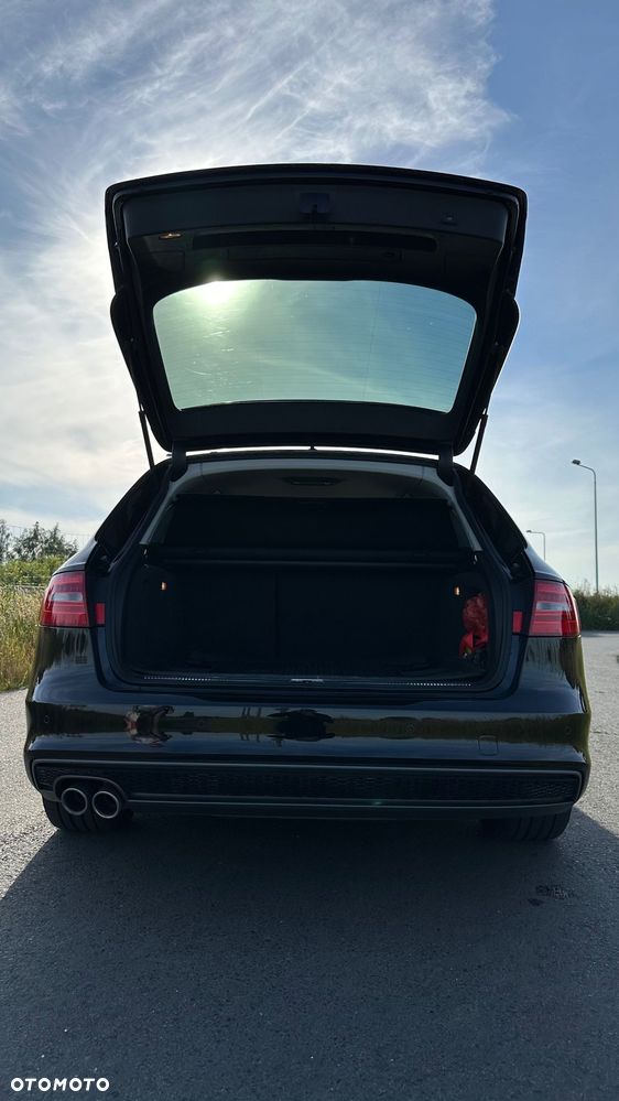 Audi A4 Avant 2.0 TDI DPF clean diesel quattro S tronic S line Sportpaket - 29