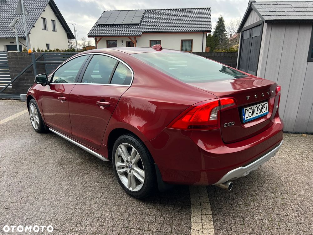 Volvo S60 D4 Summum - 3