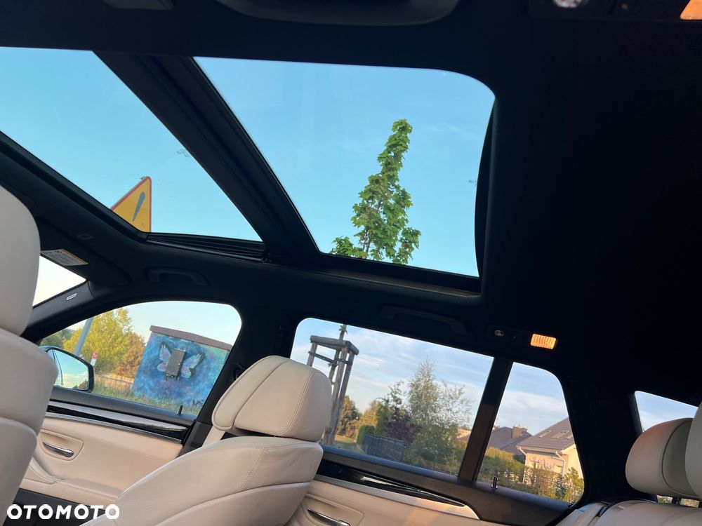 BMW Seria 5 530d xDrive - 16