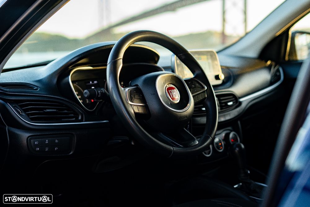 Fiat Tipo Station Wagon 1.6 M-Jet Lounge Tech J17 DCT - 15