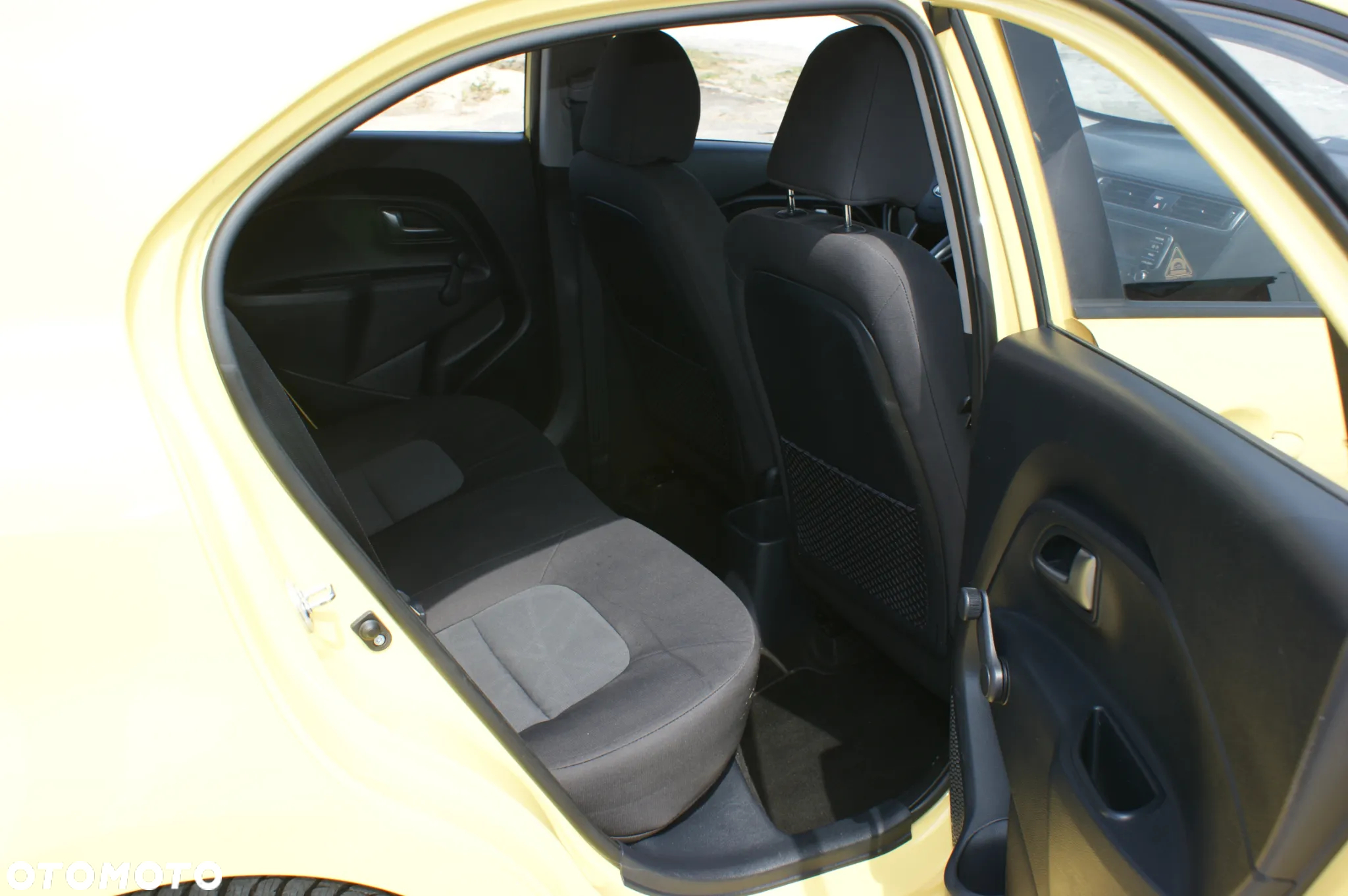 Kia Rio 1.2 Attract - 14