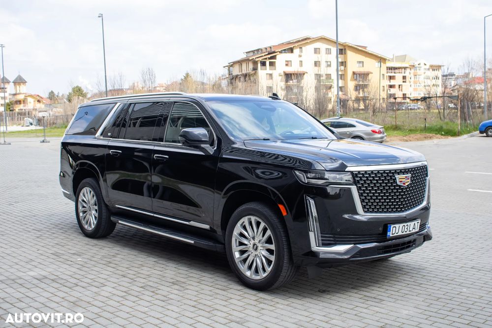 Cadillac Escalade - 2