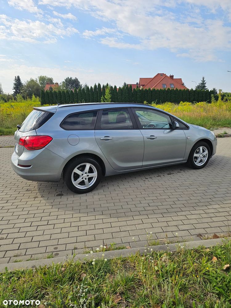 Opel Astra 1.4 Turbo - 9