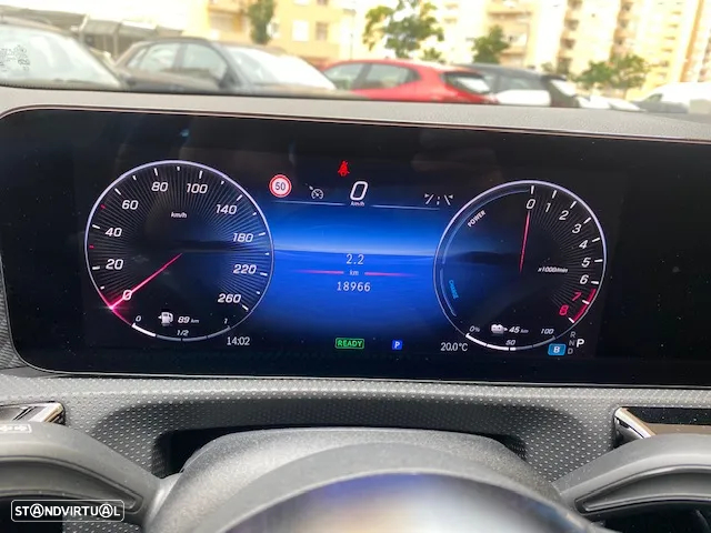 Mercedes-Benz A 250 e - 16