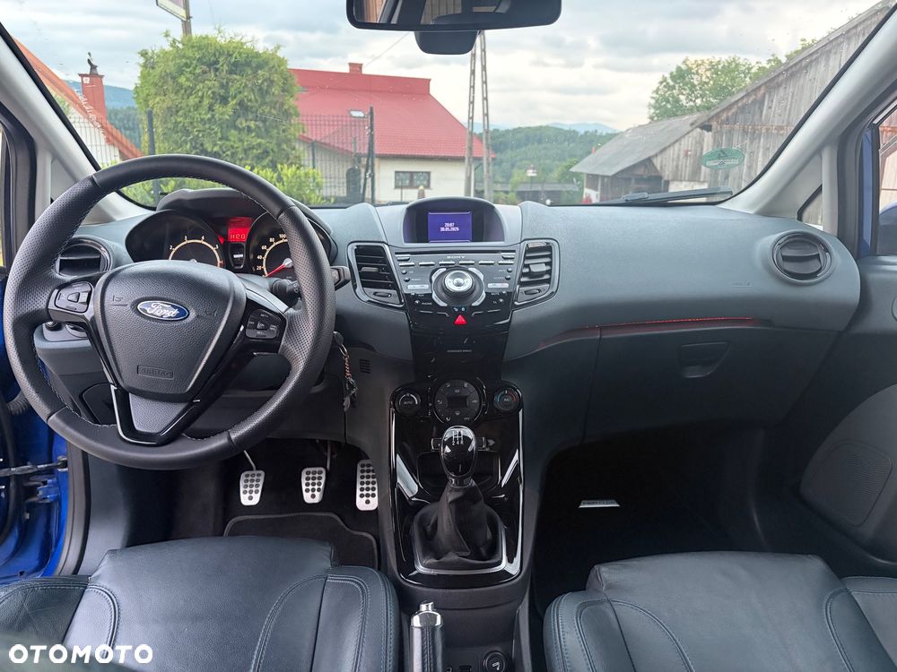 Ford Fiesta 1.6 Sport - 16