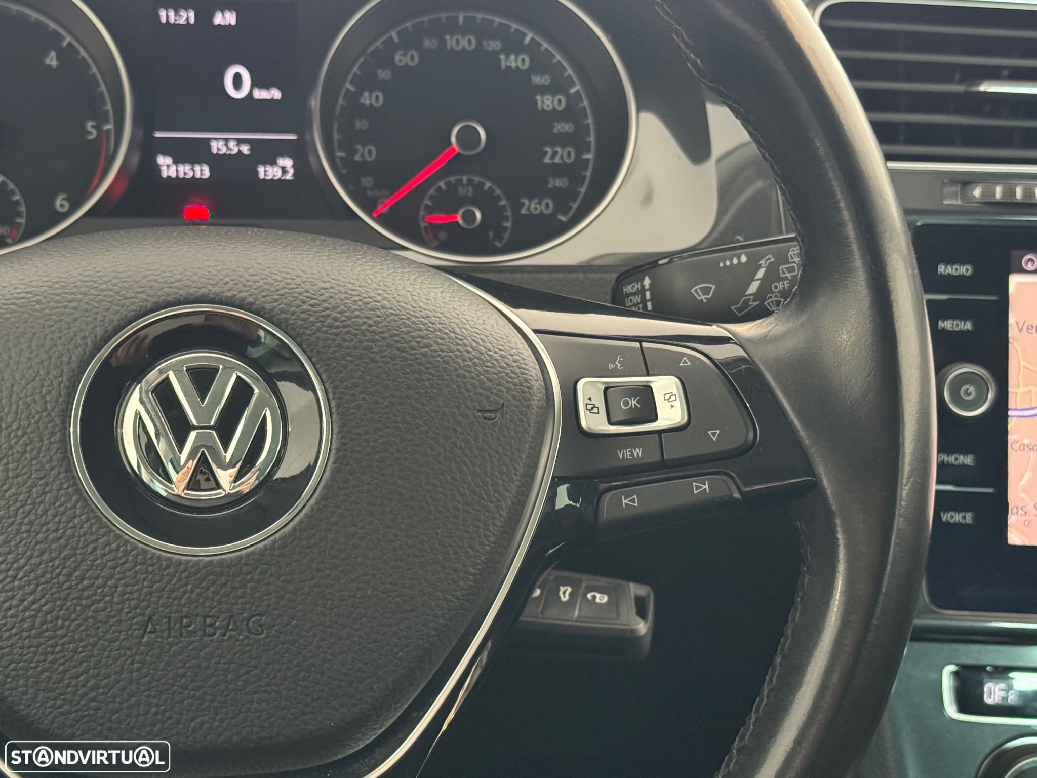 VW Golf 1.6 TDI Confortline - 16