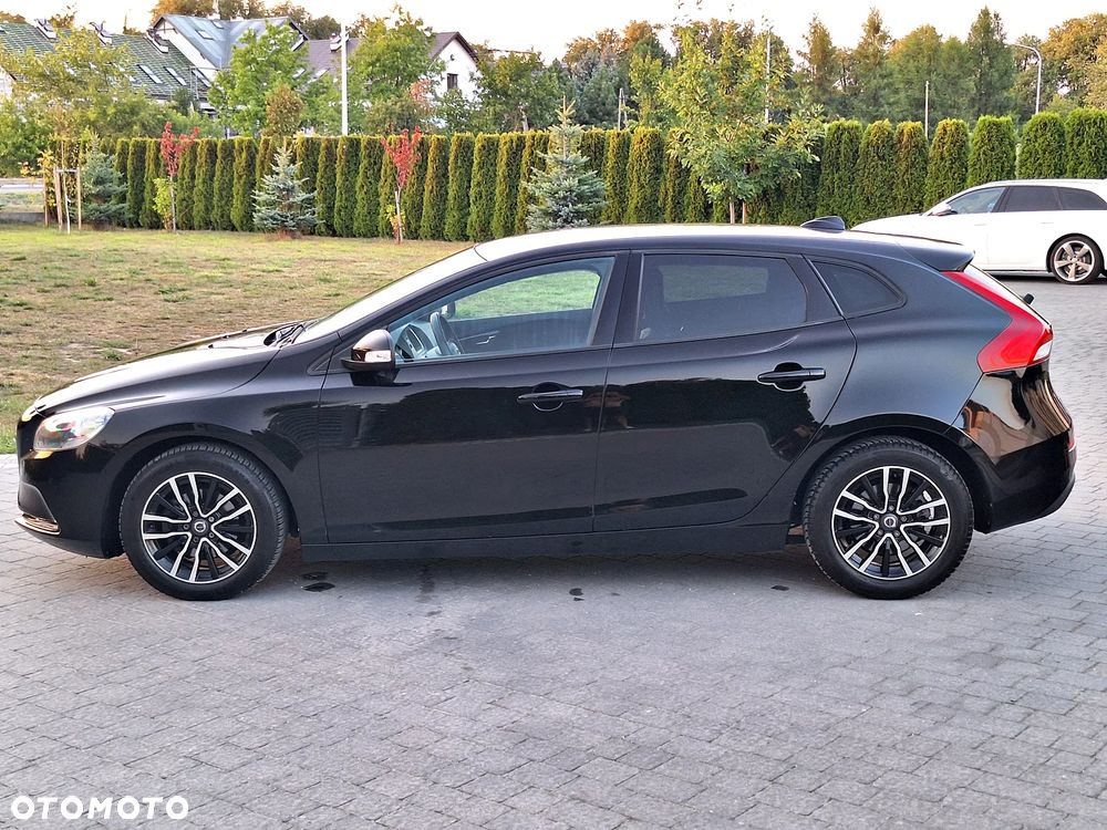 Volvo V40 D2 - 15
