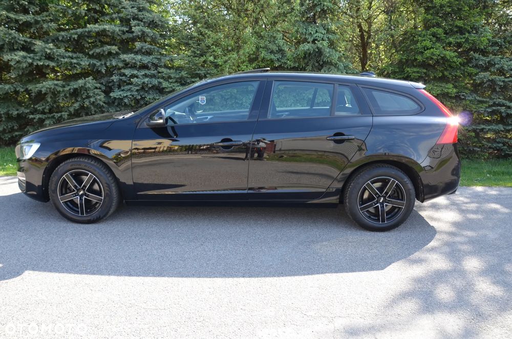 Volvo V60 D4 Geartronic Momentum - 12